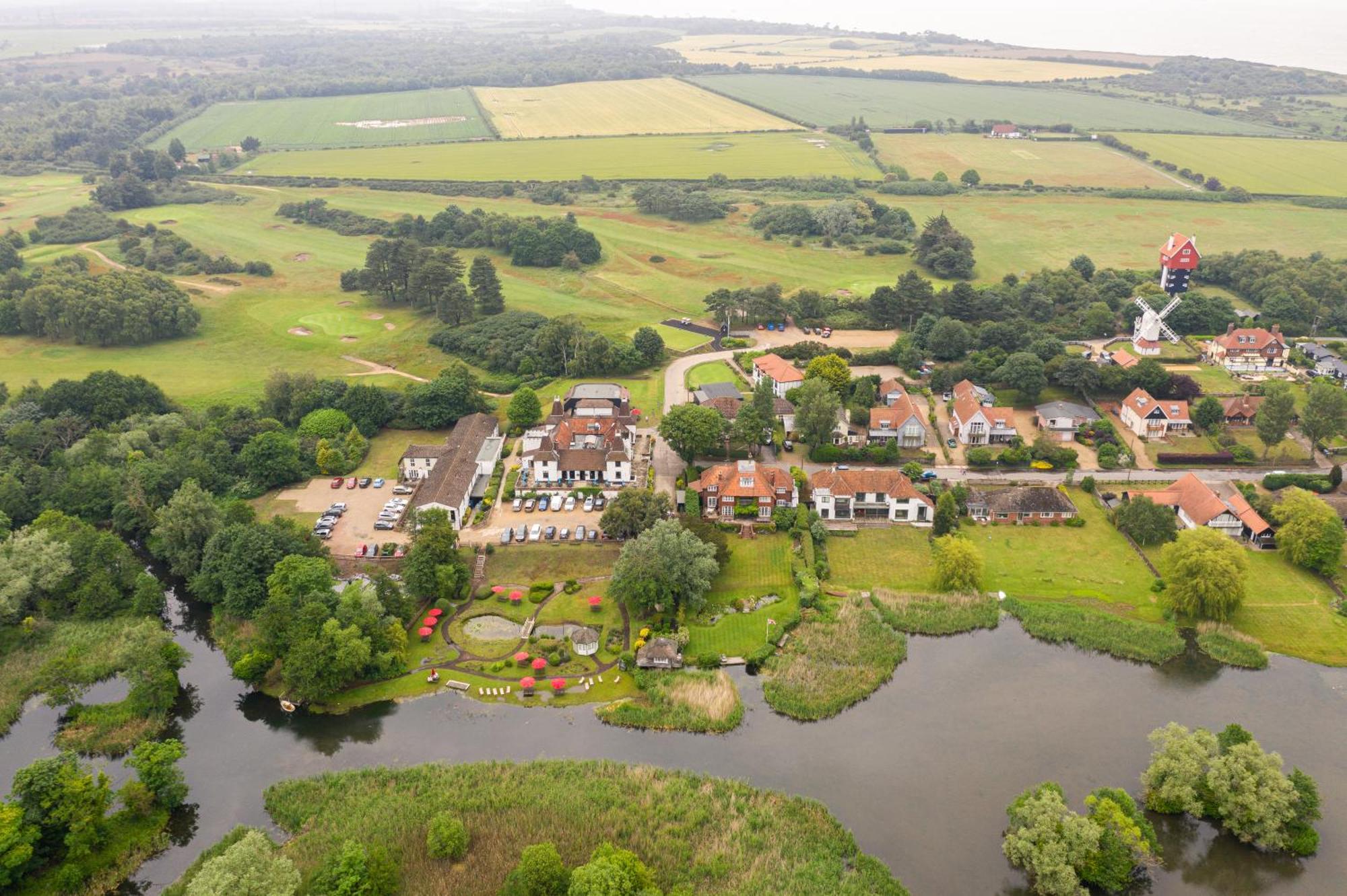 Thorpeness Golf Club And Hotel Exterior photo